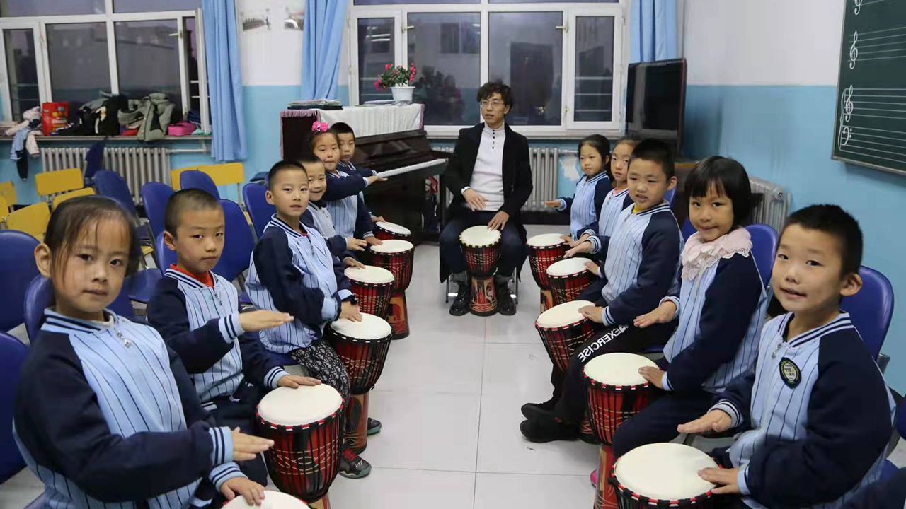 恒兴小学非洲鼓社团.jpg