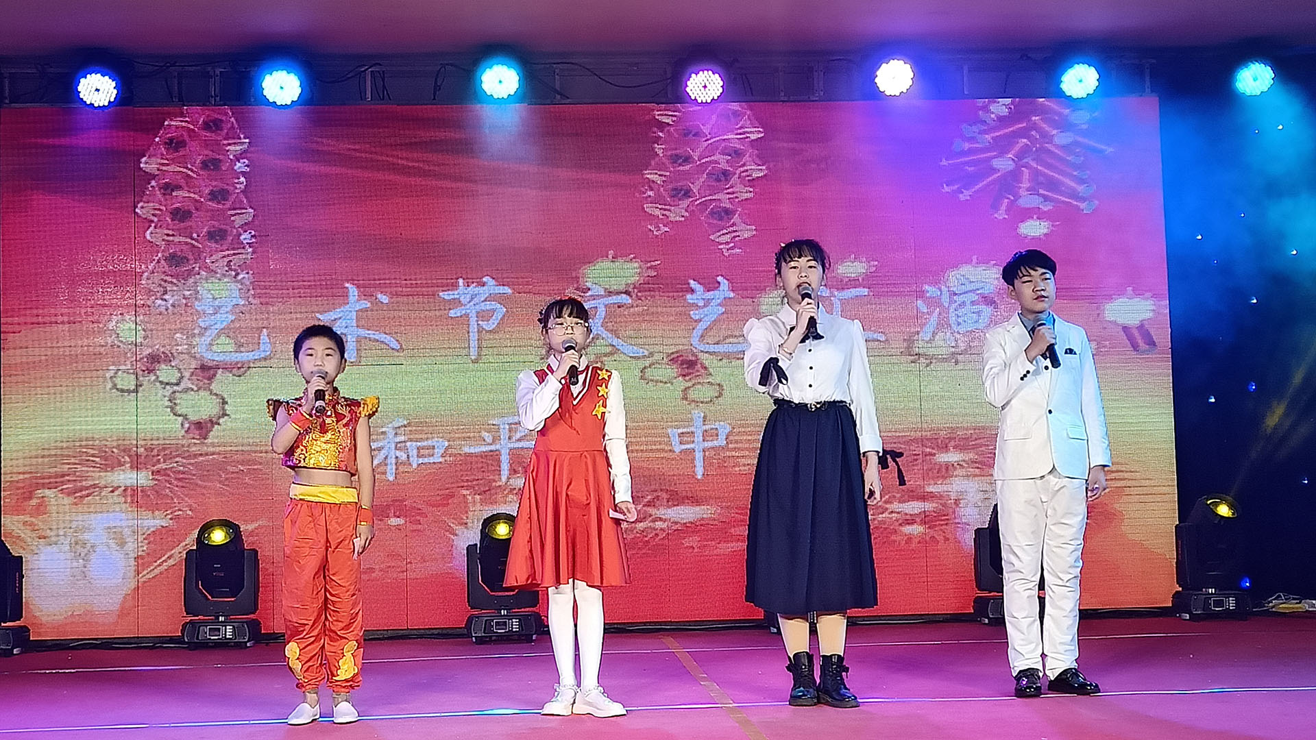 密山市和平乡中学 校园艺术节.jpg